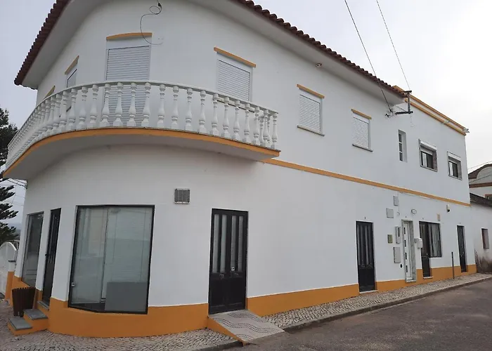 Casa Do Ninho - Entre O Campo E A Casa de Férias *